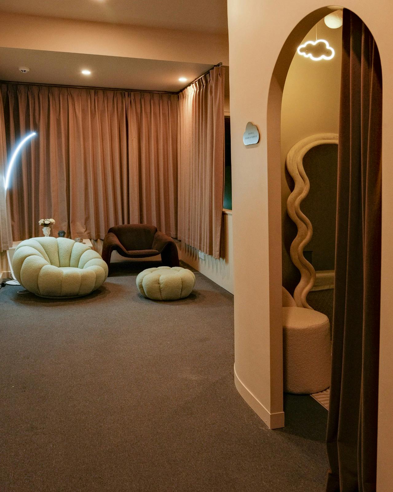 Daydream Thai plain and simple room